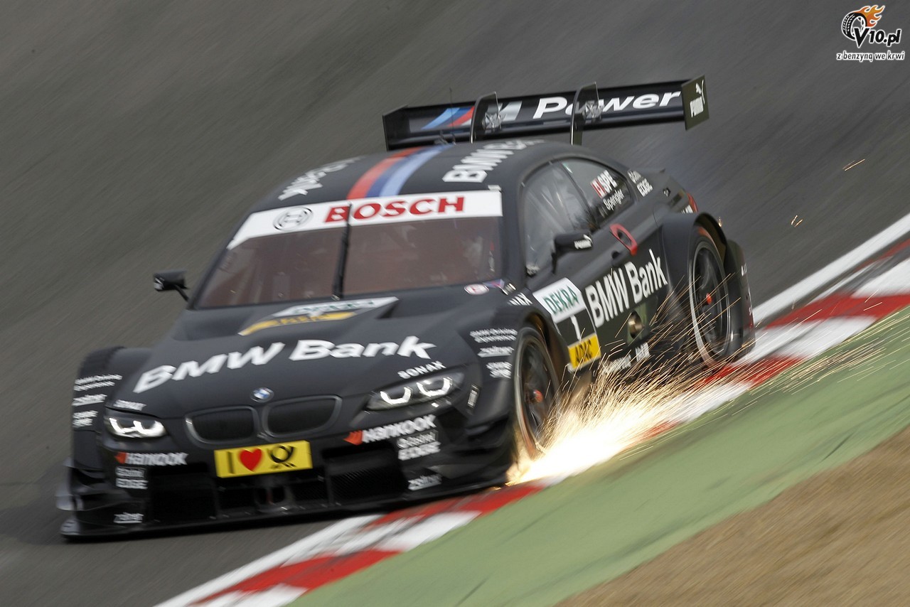 DTM: Efektowne zwycistwo Rockenfellera na Brands Hatch