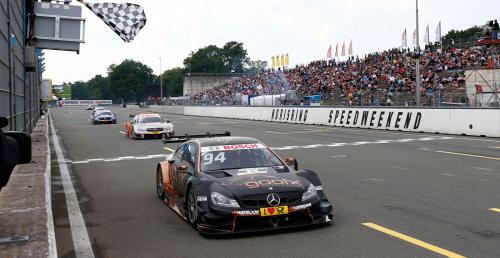DTM: Zwycięstwo Wehrleina w pierwszym wyścigu na Norisringu. Mercedes zajął całe podium