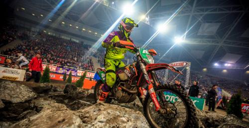 Paweł Szymkowski podbija enduro