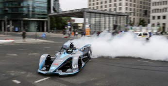 Rosberg poprowadził nowy bolid Formuły E (wideo)