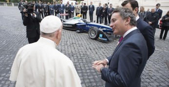 Formuła E gościła u papieża