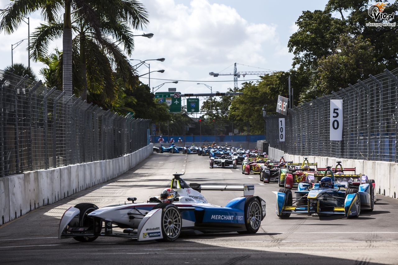 Formua E: Vergne przechodzi do Virgin i DS