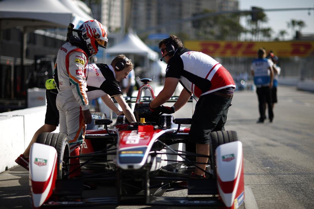 BMW mogoby wej do Formuy E pod jednym warunkiem