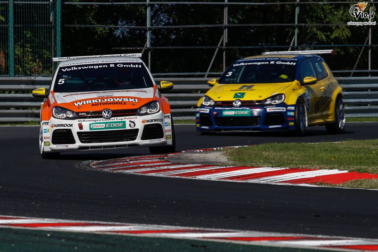 Volkswagen Castrol Cup: Lisowski wygra kwalifikacje na Hungaroringu. Mikkelsen z sidmym czasem