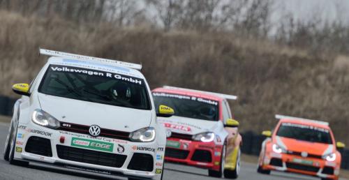 Volkswagen Castrol Cup: Wyścigowe Golfy wracają na Tor Poznań
