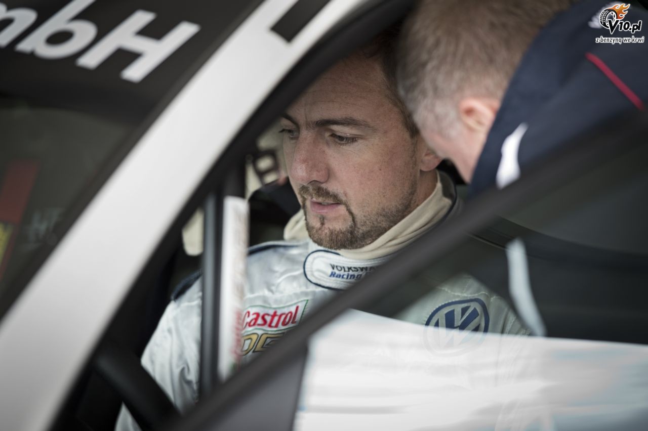 Jerzy Dudek zafascynowany wyścigami samochodowymi po udanym występie w Volkswagen Castrol Cup