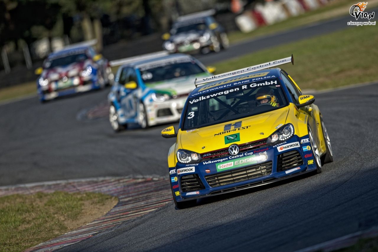 Volkswagen Castrol Cup - finał sezonu 2013 na Torze Poznań