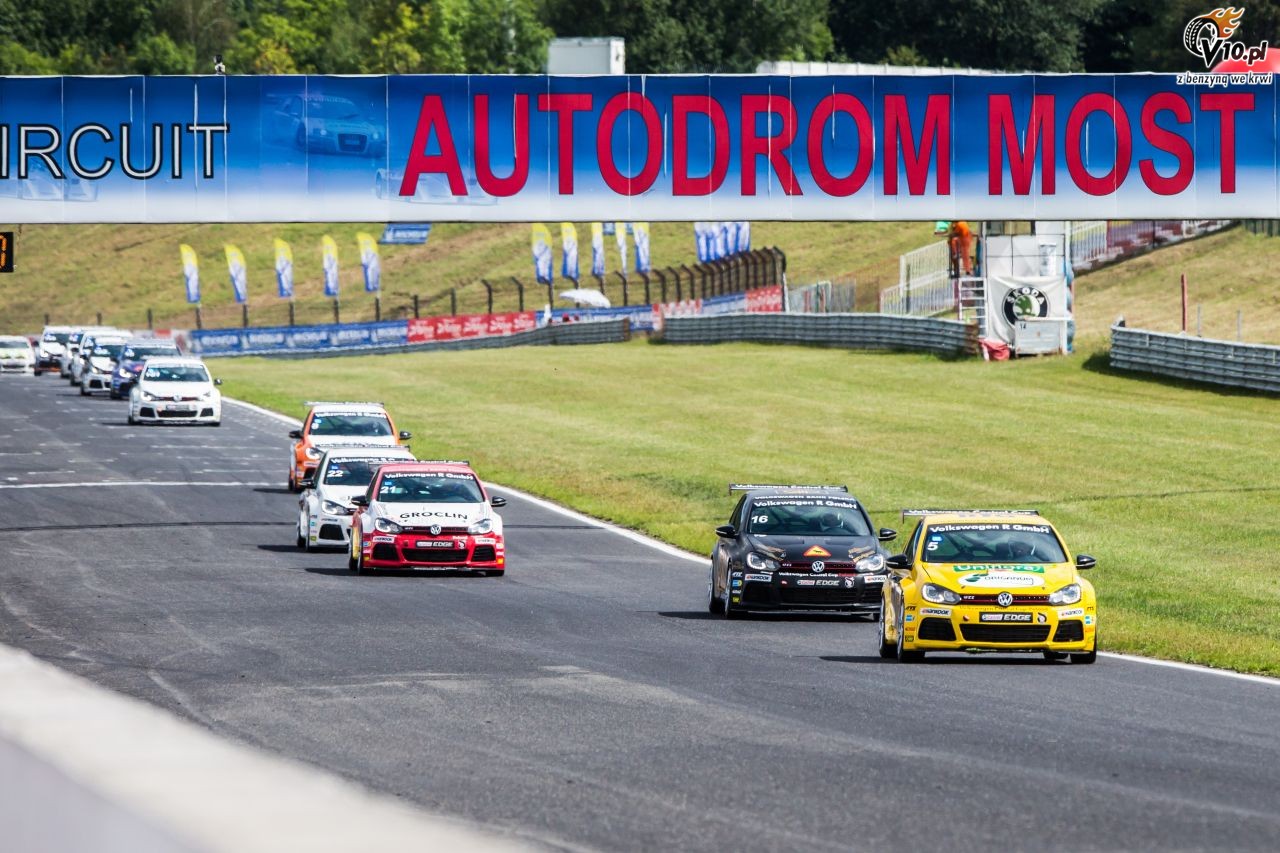 Volkswagen Castrol Cup - Autodrom Most 2014