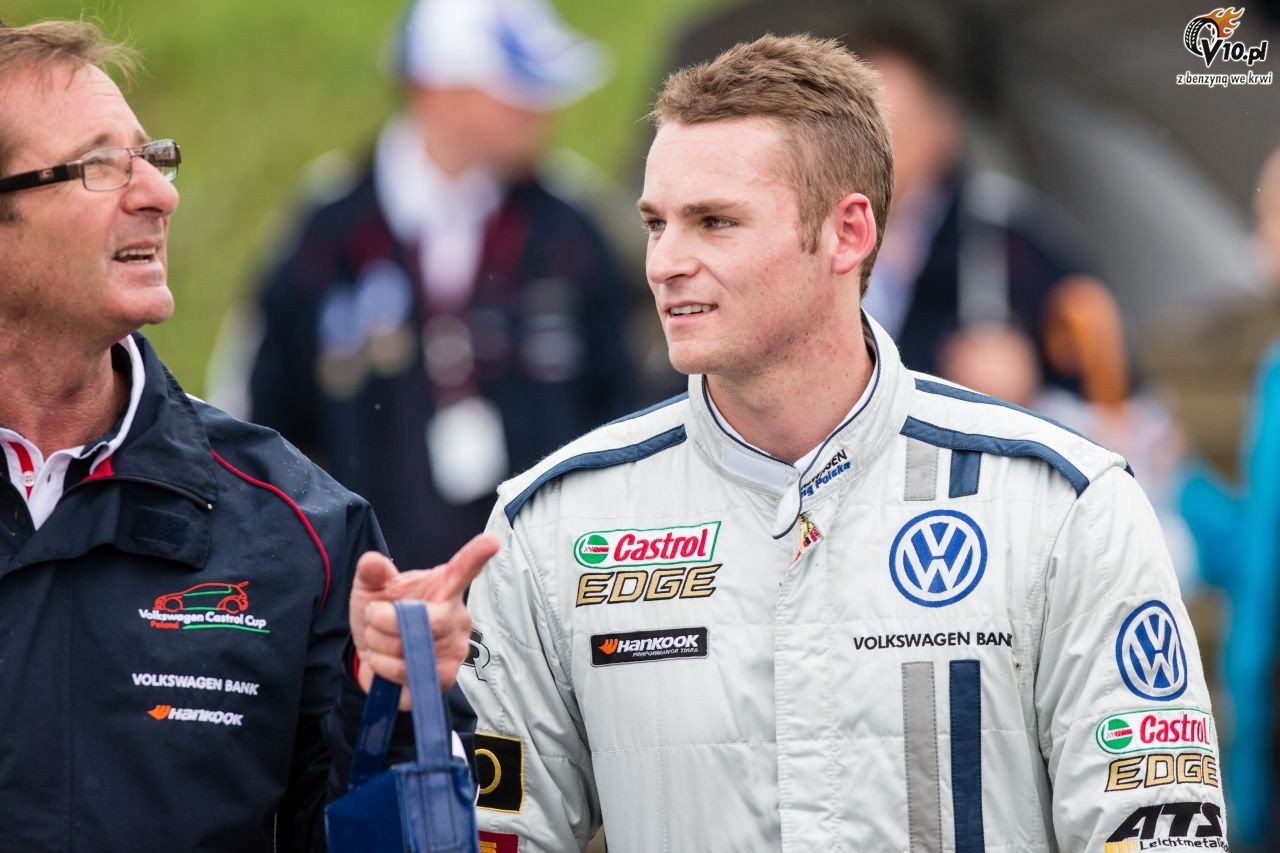 VW Castrol Cup: Kupcikas, Fluch i Kruger liderami przed pmetkiem sezonu. Co mwi?