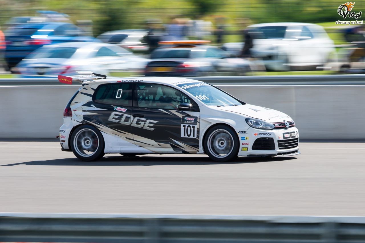 Marcin Prokop w wyścigach Volkswagen Castrol Cup