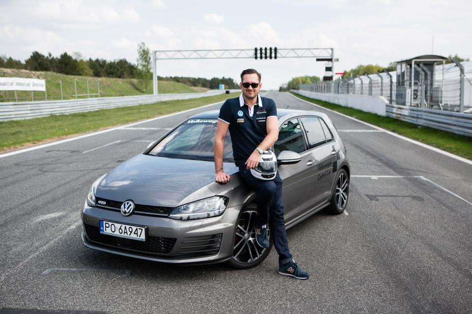 Szulim, Chajzer i Prokop z licencj wycigow w Volkswagen Castrol Cup