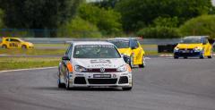 Volkswagen Castrol Cup: Kisiel wygra kwalifikacje na Torze Pozna, Chajzer pokona Szulim