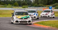 Volkswagen Castrol Cup w Mocie - pojedynek Jerzego Dudka i Svena Hannawalda