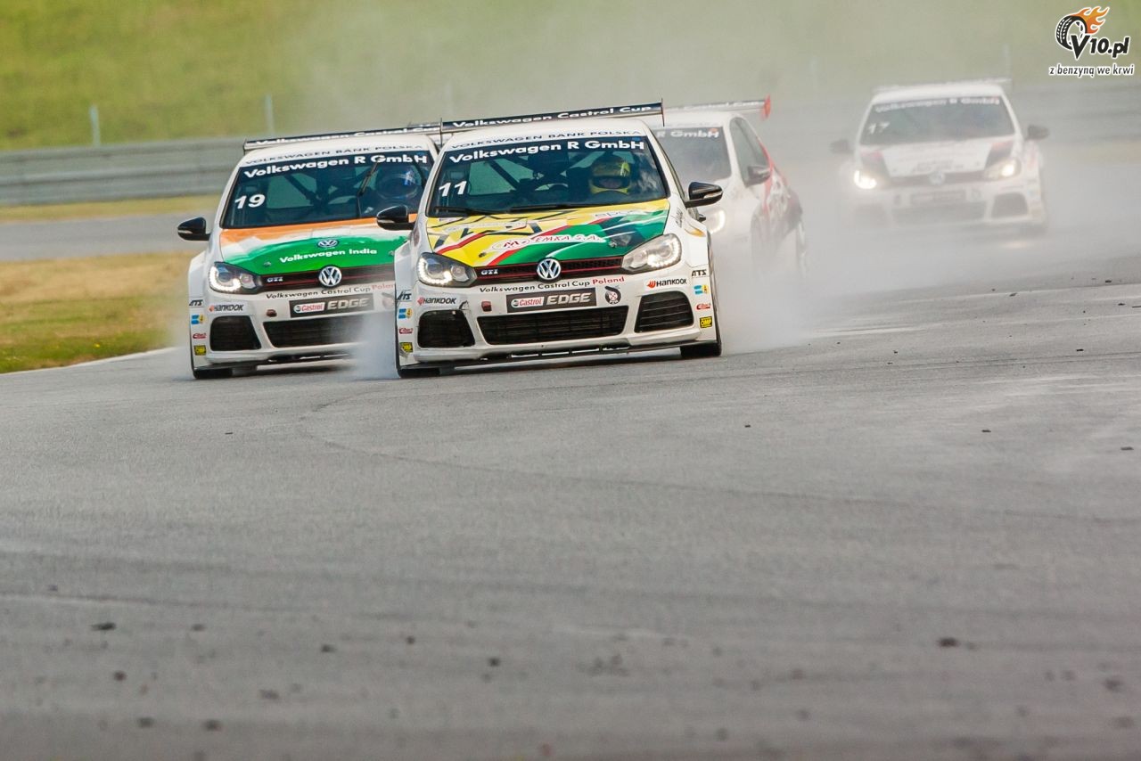 Gosia Rdest rozgrzeje si w Scirocco R-Cup na Red Bull Ringu