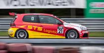 VW Castrol Cup: Kuba Litwin wygrywa pierwszy wyścig w Poznaniu, Kupcikas zgarnia tytuł