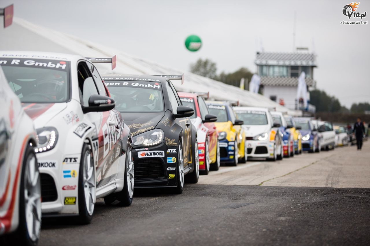 VW Castrol Cup: Kuba Litwin wygrywa pierwszy wycig w Poznaniu, Kupcikas zgarnia tytu