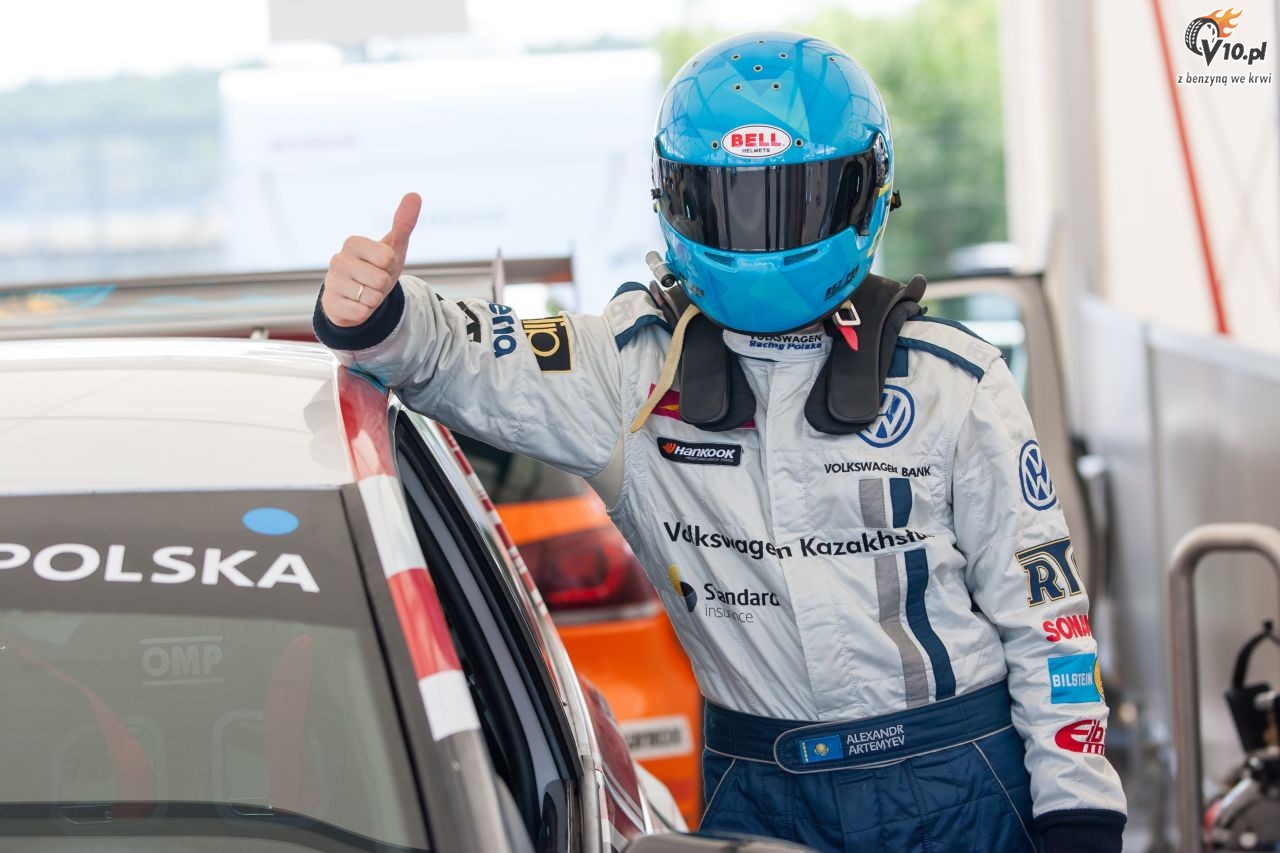Volkswagen Golf Cup ma startowa dalej