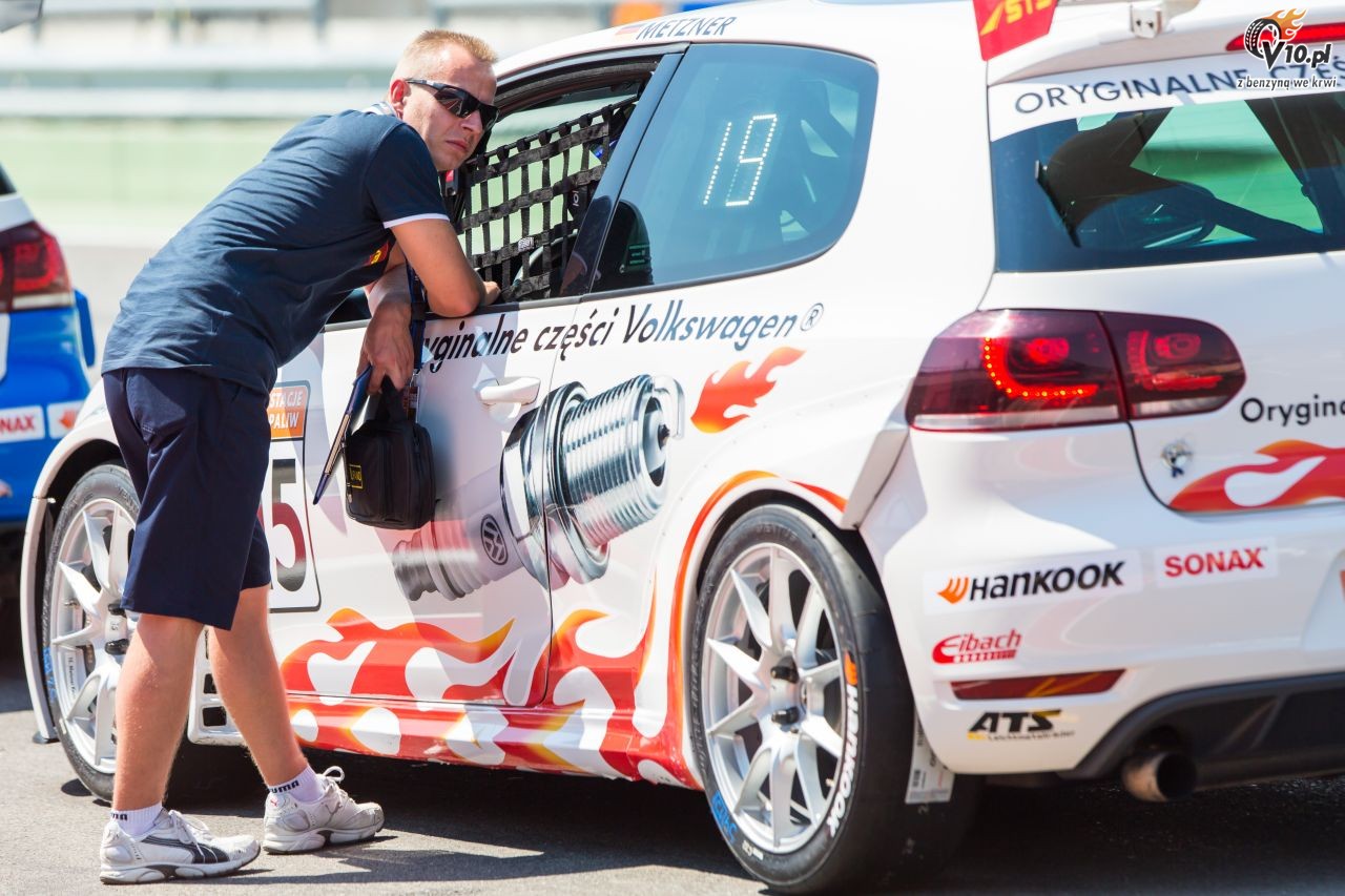 Volkswagen Golf Cup ma startowa dalej