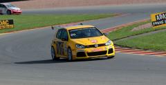 VW Golf Cup: Kruger klas sam dla siebie w kwalifikacjach na Sachsenringu