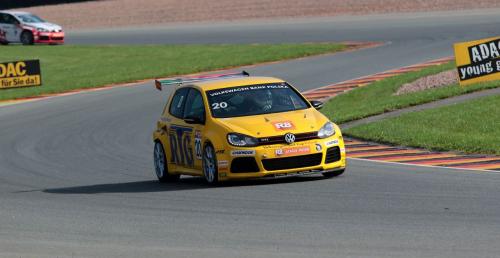 VW Golf Cup: Kruger klas sam dla siebie w kwalifikacjach na Sachsenringu