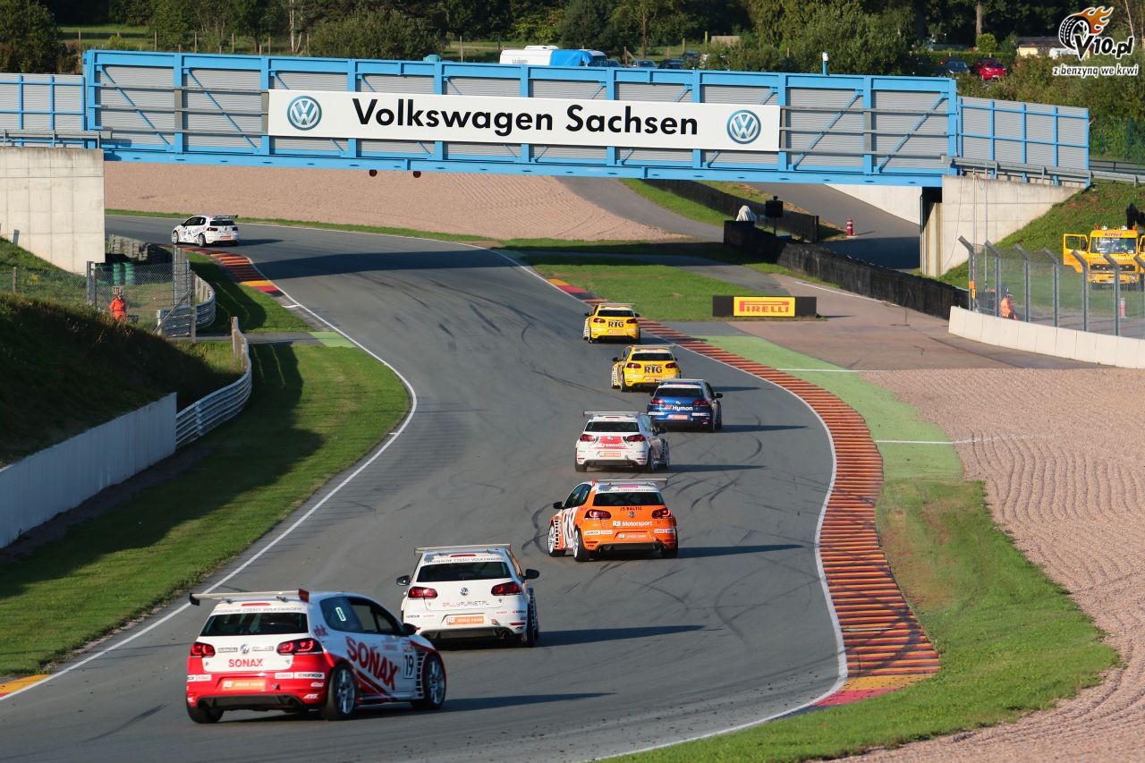 Volkswagen Golf Cup ma startowa dalej