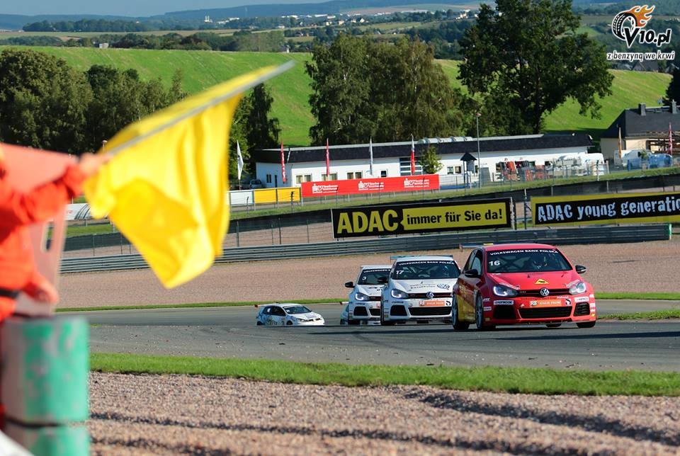 VW Golf Cup: Kruger niepokonany na Sachsenringu