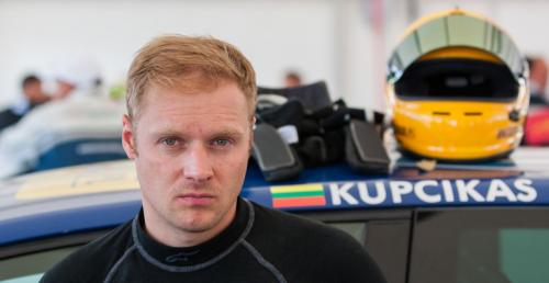 Volkswagen Castrol Cup: Najlepsi kierowcy w Moście wywołani do tablicy
