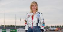 Agnieszka Szulim jedzi wycigowym Golfem