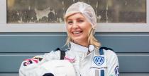 Agnieszka Szulim jedzi wycigowym Golfem