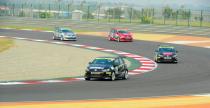 Gosia Rdest na podium w indyjskim pucharze VW Polo na torze Buddh