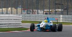 Gosia Rdest dostaa wskazwki od Marka Webbera podczas weekendu wycigowego BRDC F4 na Silverstone