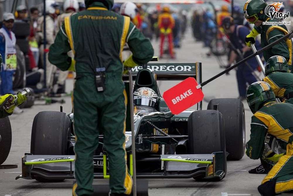 GP2, Bahrajn, 1. Wycig: Valsecchi wznowi koncert zwycizcy
