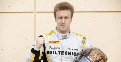 GP2: Valsecchi zdominował główny wyścig w Bahrajnie