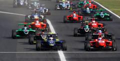 Juniorzy Red Bulla Sainz Jr i Kwiat przechodzą do GP3
