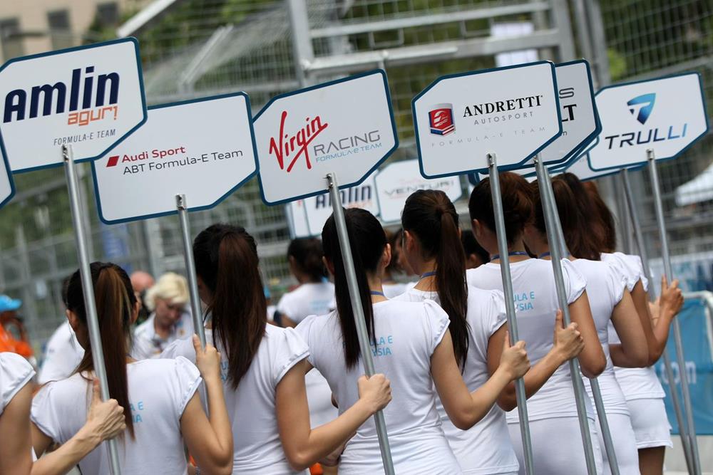 Grid Girls - listopad 2014