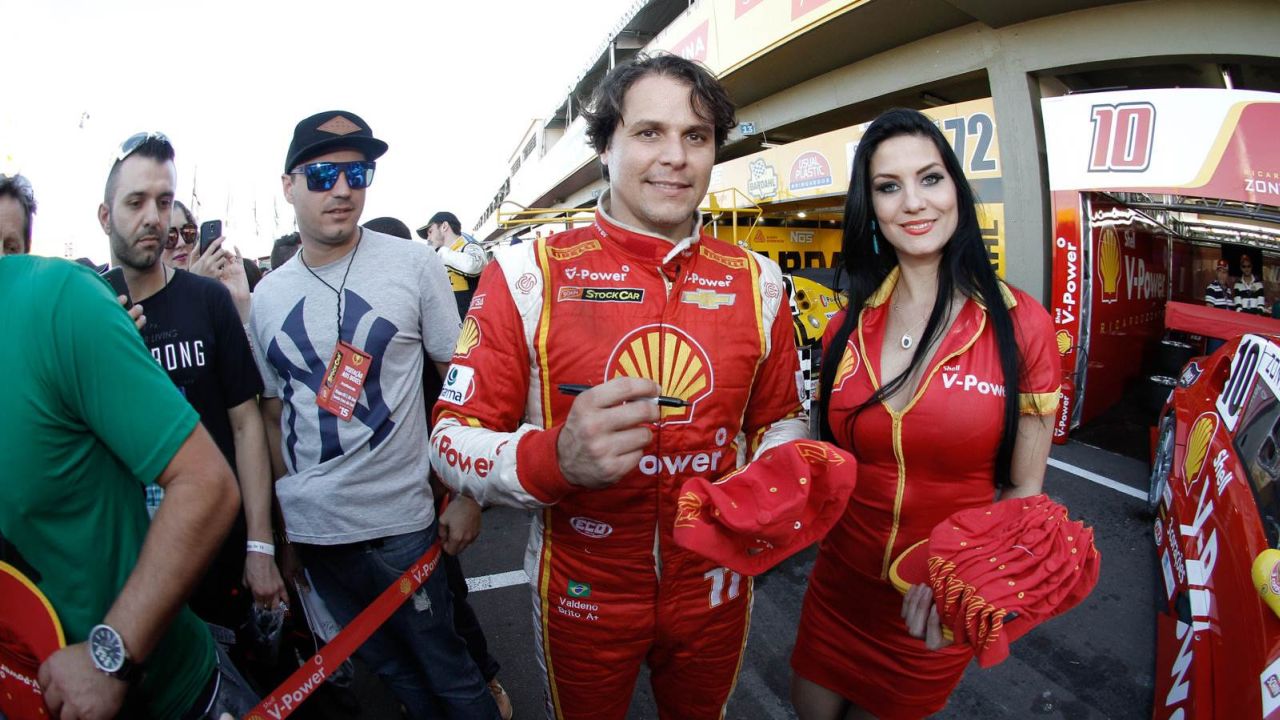 Grid Girls - czerwiec 2015