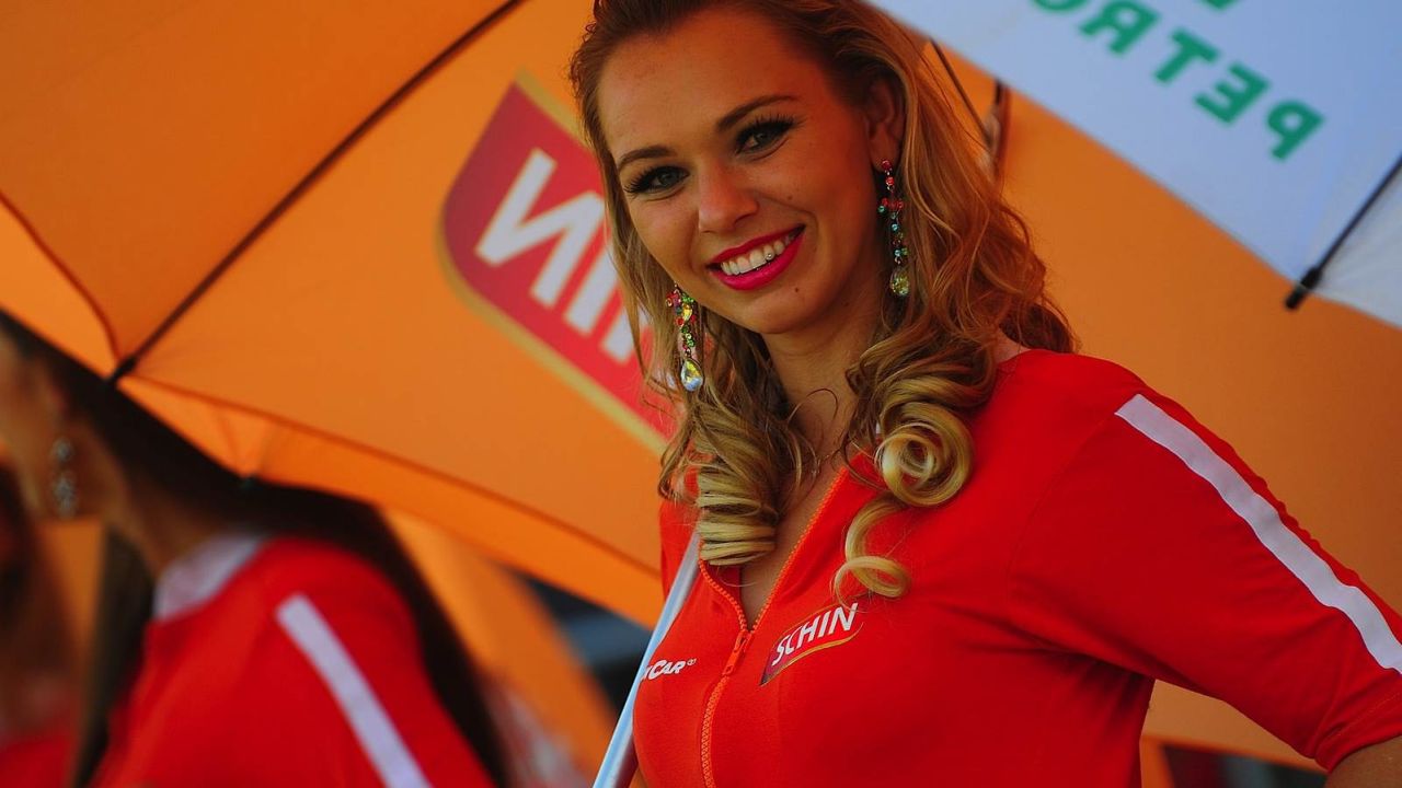 Grid Girls - czerwiec 2015