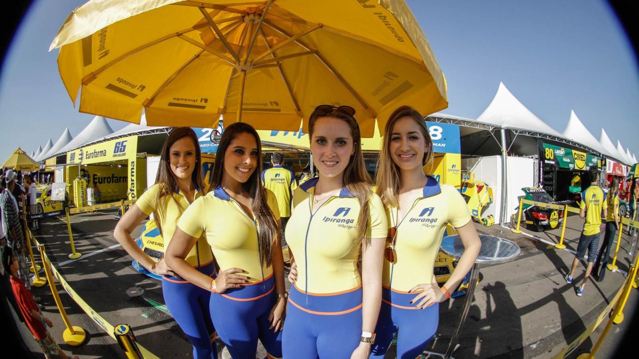 Grid Girls - kwiecień 2015