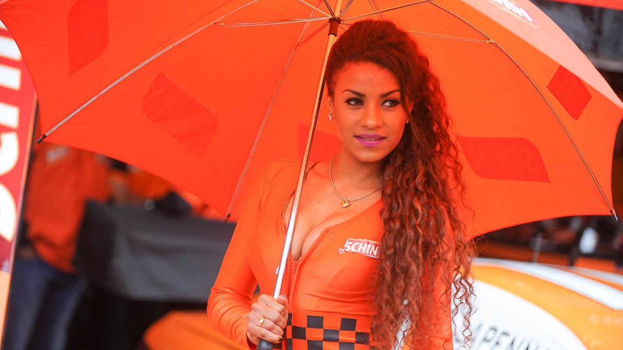 Grid Girls - padziernik 2015
