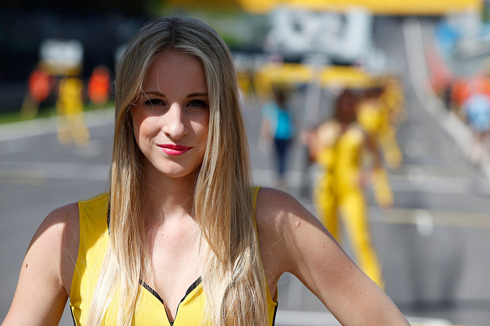 Grid Girls - sierpie 2015