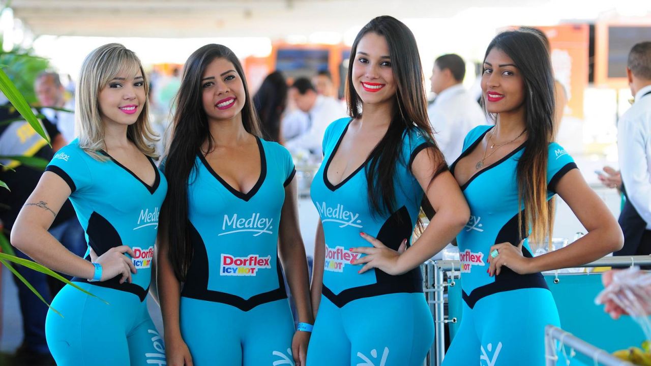 Grid Girls - sierpie 2015