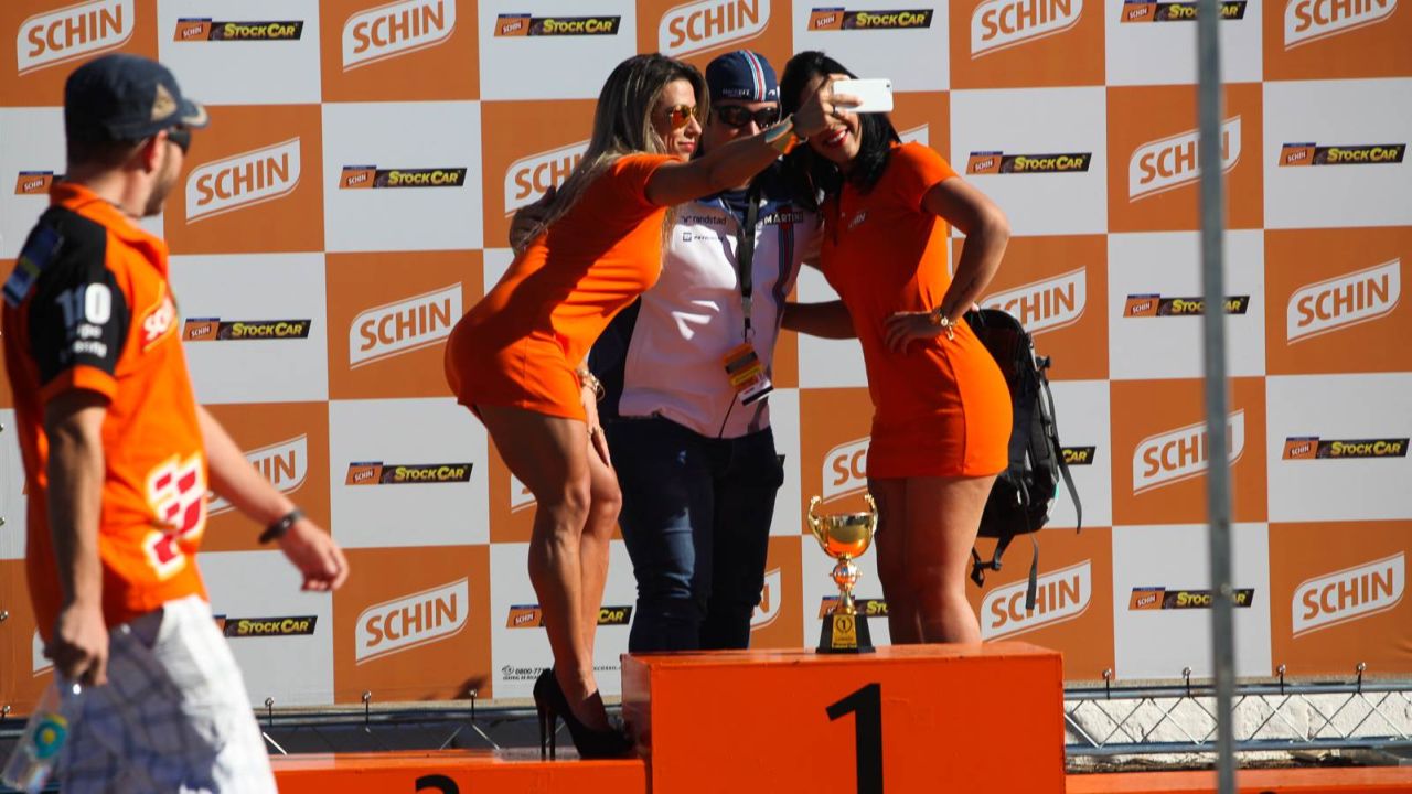 Grid Girls - sierpie 2015