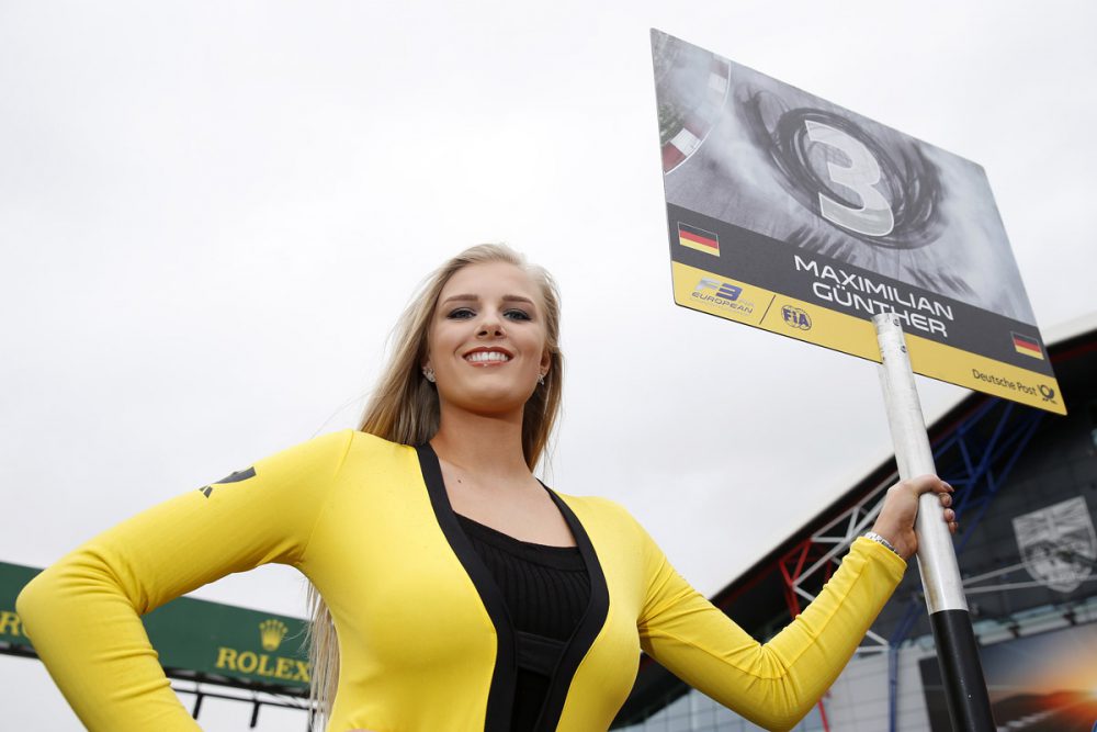 Grid Girls - kwiecień 2017