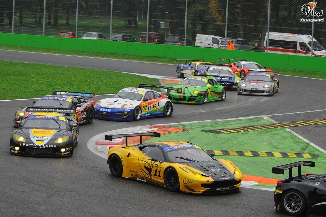 Broniszewski z przygodami w International GT Open na torze Monza