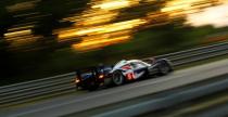 ILMC, 24h Le Mans: Peugeoty zwlekaj z pit stopami