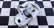 Mika Hakkinen sprawdzi AMG Mercedesa C-Coupe DTM