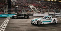 Juncadella zwycięzcą zawodów 'Stars & Cars' u Mercedesa