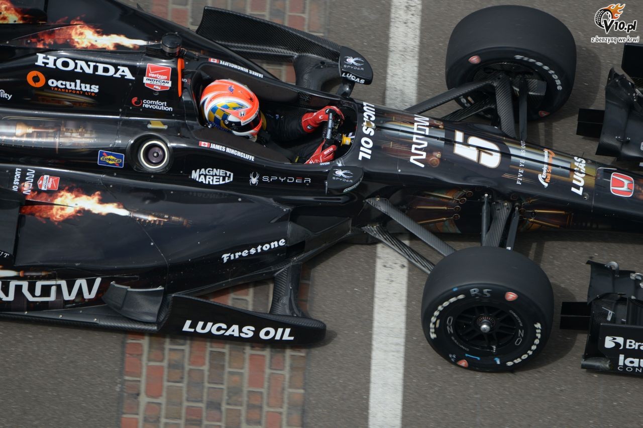 IndyCar - Indianapolis 2015 na drogowej pętli