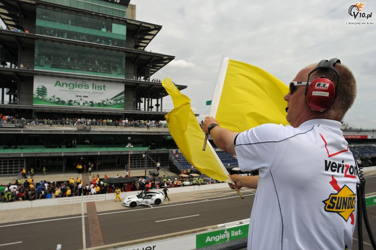 IndyCar - Indianapolis 2015 na drogowej pętli