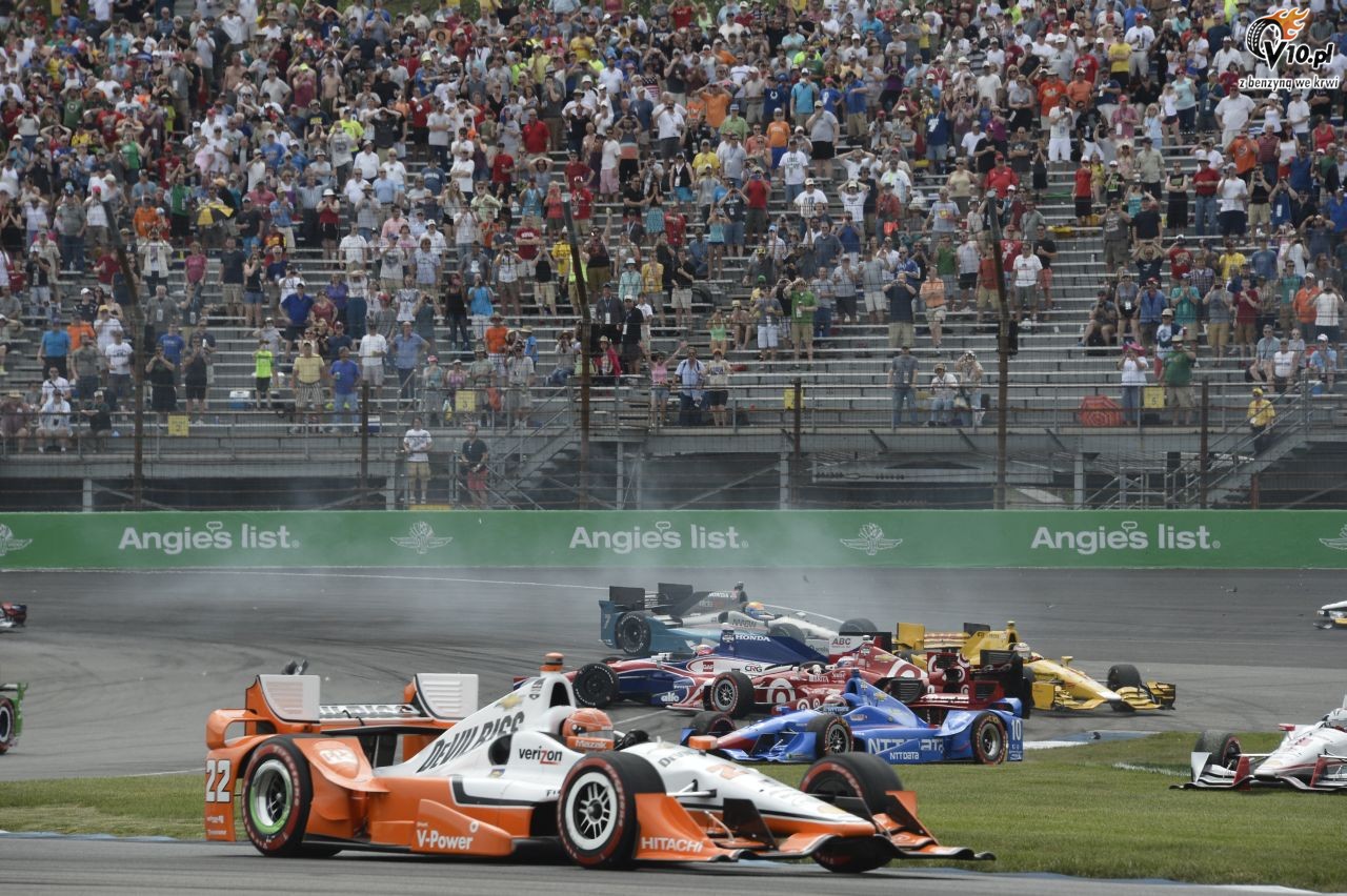 IndyCar - Indianapolis 2015 na drogowej pętli